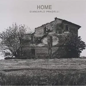 Home. Ediz. inglese, francese e italiana Offerta Speciale