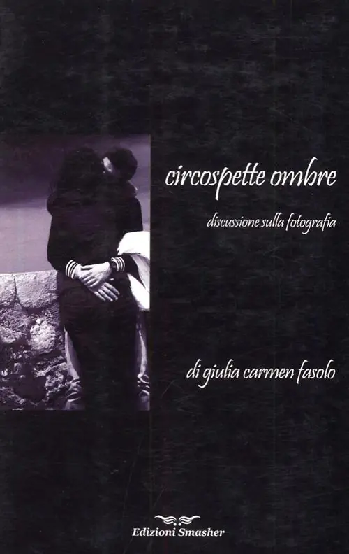 Circospette ombre. Discussione sulla fotografia Di Tendenza
