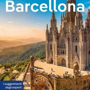 Barcellona. Con Carta geografica ripiegata Sconto