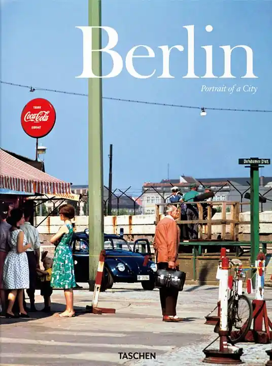 Berlin. Portrait of a city. Ediz. inglese, francese e tedesca Saldi